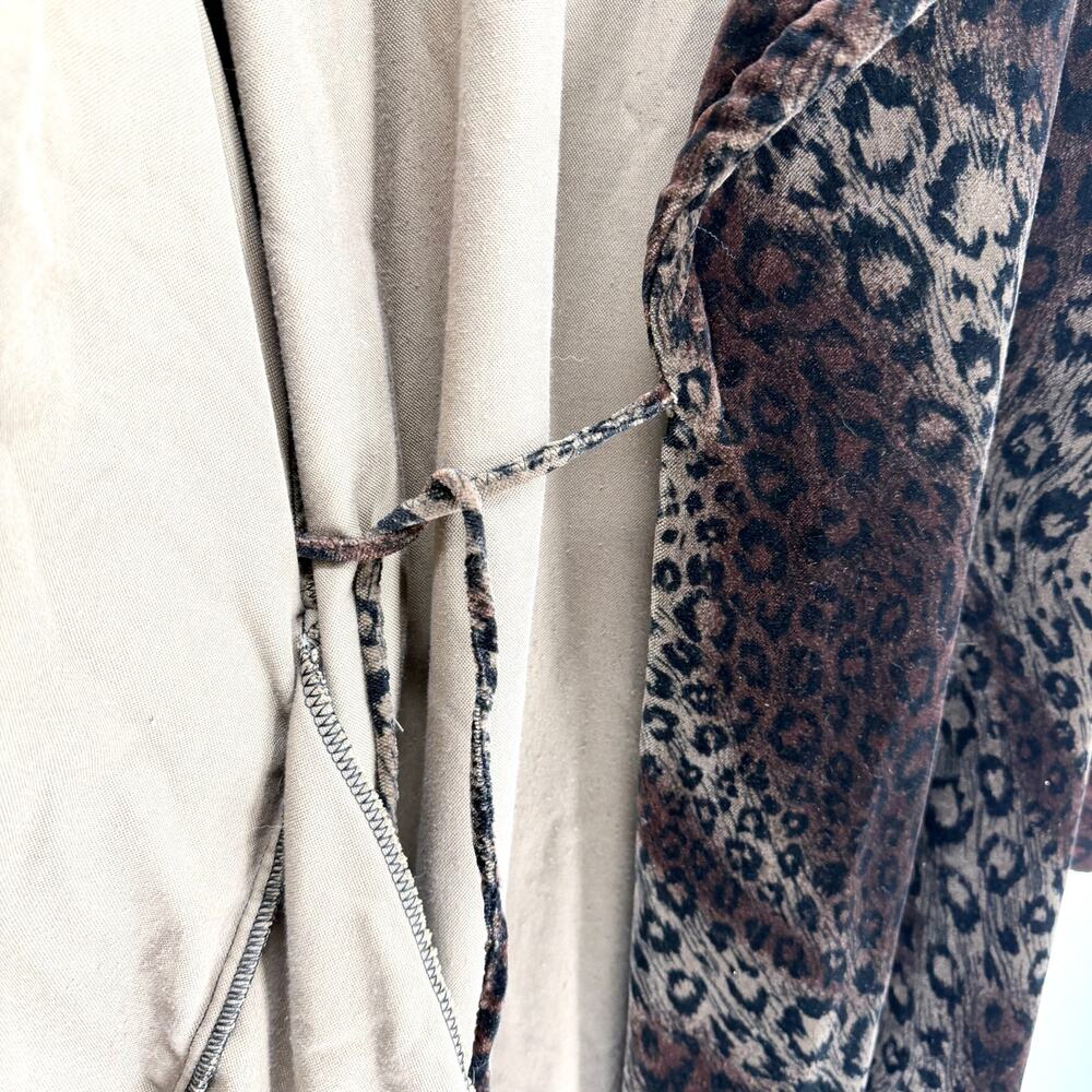 Vintage 90s Diamond Tea Brown Velvet Leopard Print Robe Duster - Picture 5 of 8